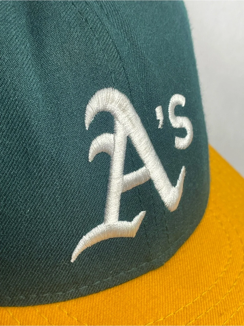 VTG USA New Era 59Fifty Oakland A's Wool Baseball Hat Sz 7⅜ Auth. On-Field Cap